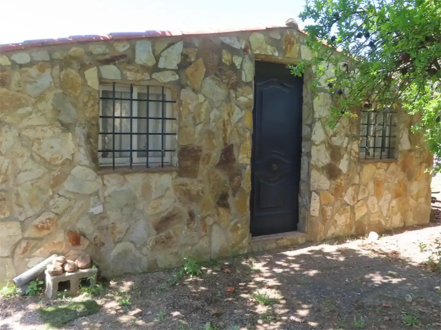 Vista exterior de Finca rústica en venda en Villar del Rey amb Aire condicionat, Jardí privat i Traster