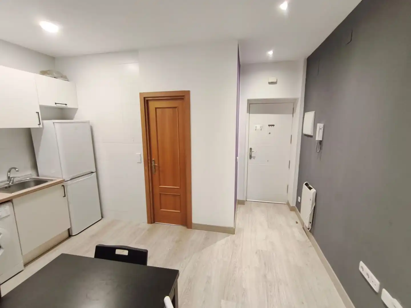 Cocina de Apartamento de alquiler en Madrid con Aire acondicionado, Calefacción y Amueblado