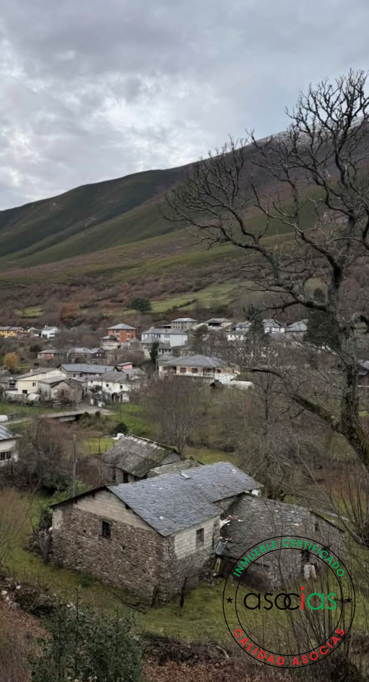 Vista exterior de Casa o xalet en venda en Degaña