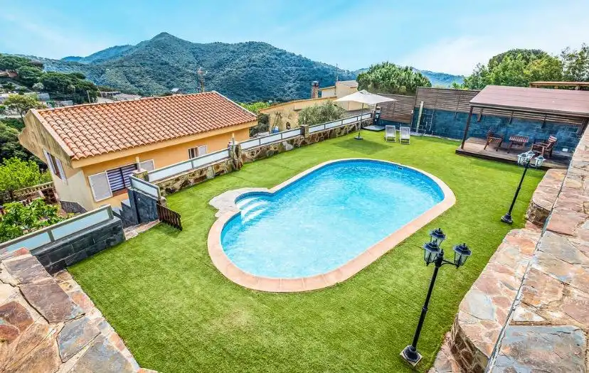 Piscina de Casa o chalet en venta en Sant Cebrià de Vallalta con Calefacción, Jardín privado y Terraza