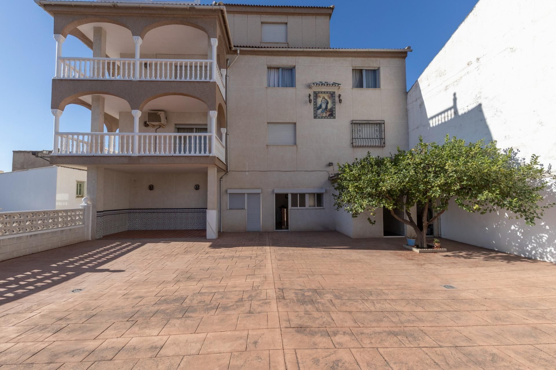Exterior view of Single-family semi-detached for sale in Jun  with Air Conditioner, Terrace and Balcony