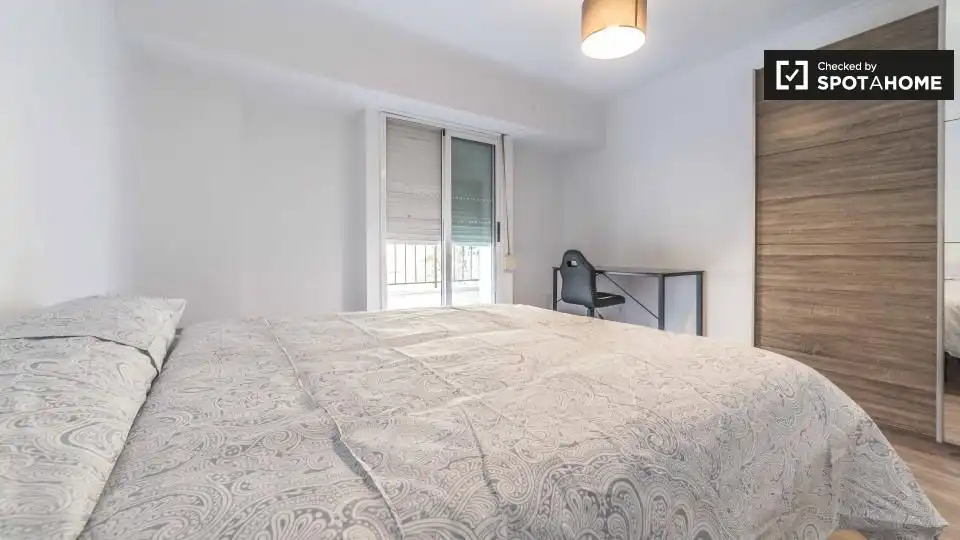 Room in El Cabanyal - El Canyamelar