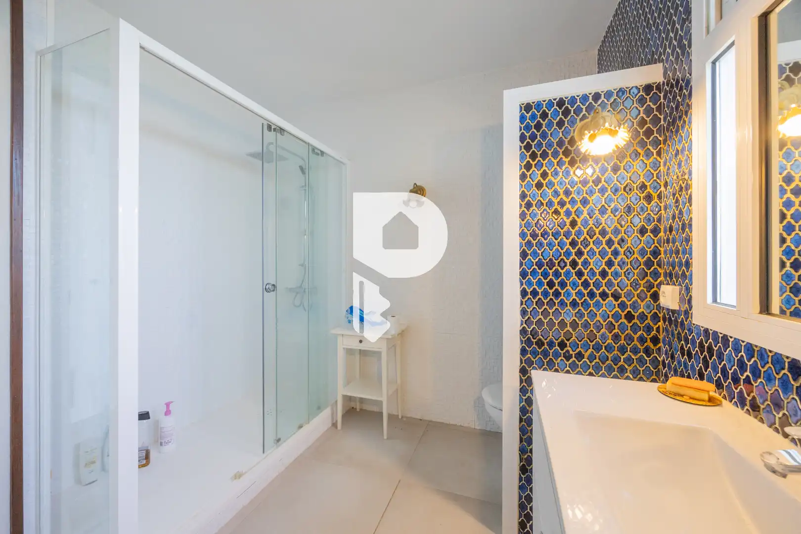 Bathroom of Houses for sale in Pallejà  with Air Conditioner, Heating and Private garden