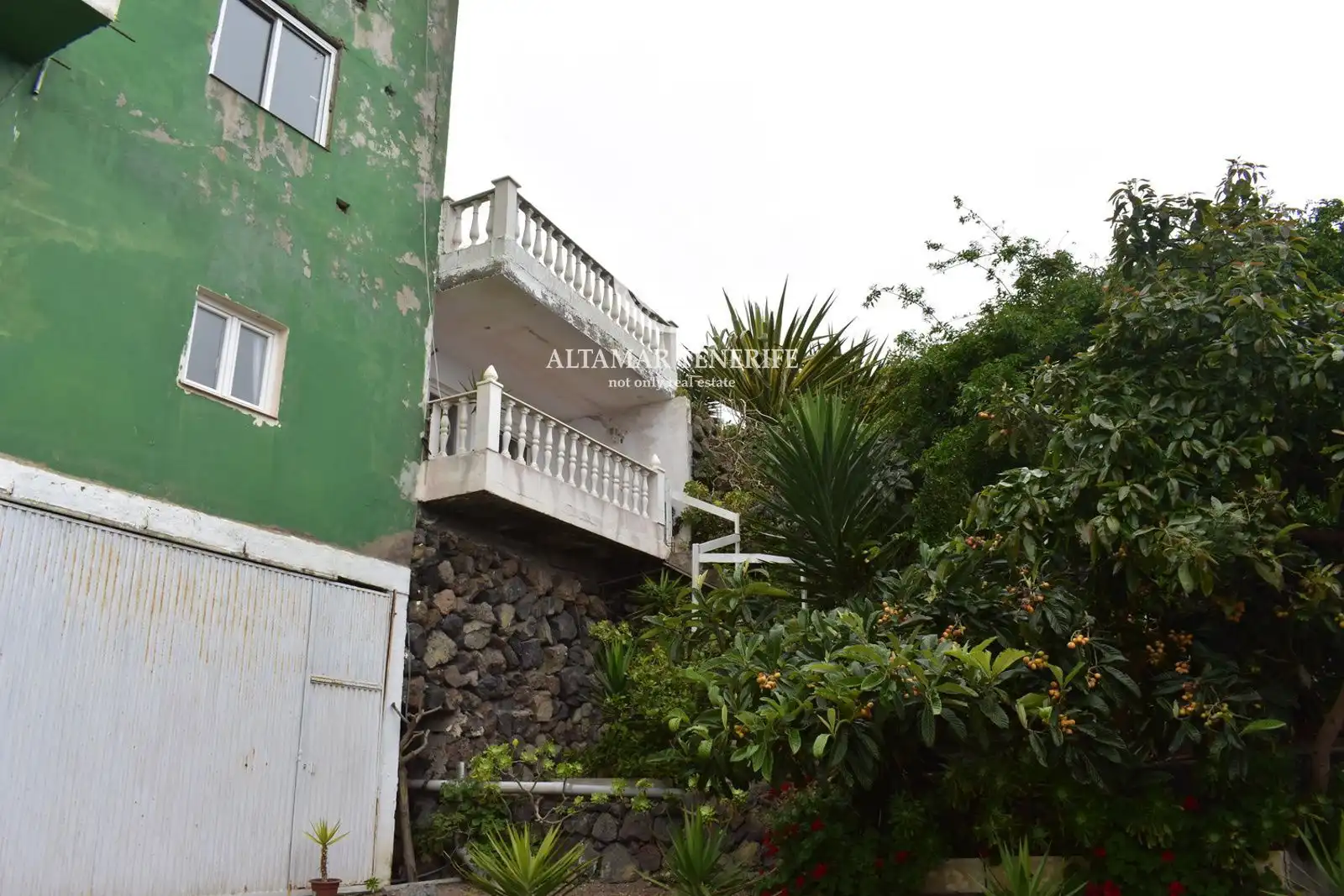 Vista exterior de Casa o xalet en venda en Icod de los Vinos amb Terrassa, Traster i Moblat