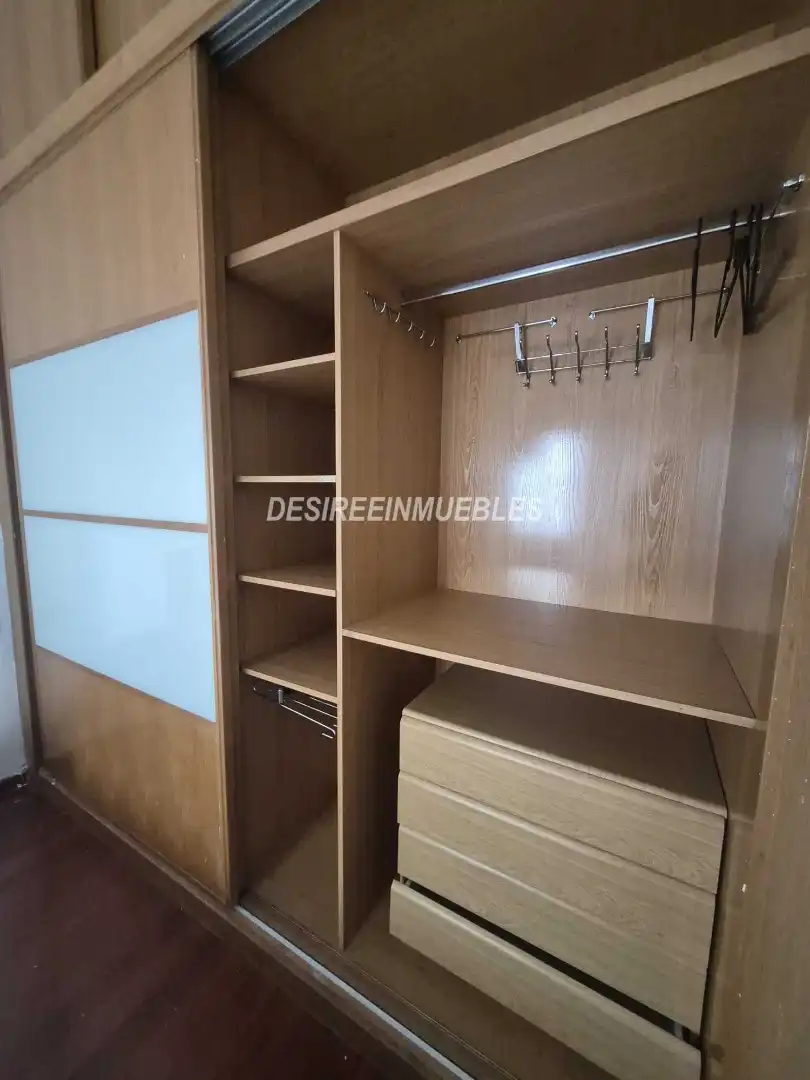 Dormitori de Pis de lloguer en Valencia amb Aire condicionat, Parquet i Terrassa