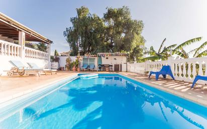 Swimming pool of House or chalet for sale in Marbella  with Air Conditioner, Terrace and Swimming Pool
