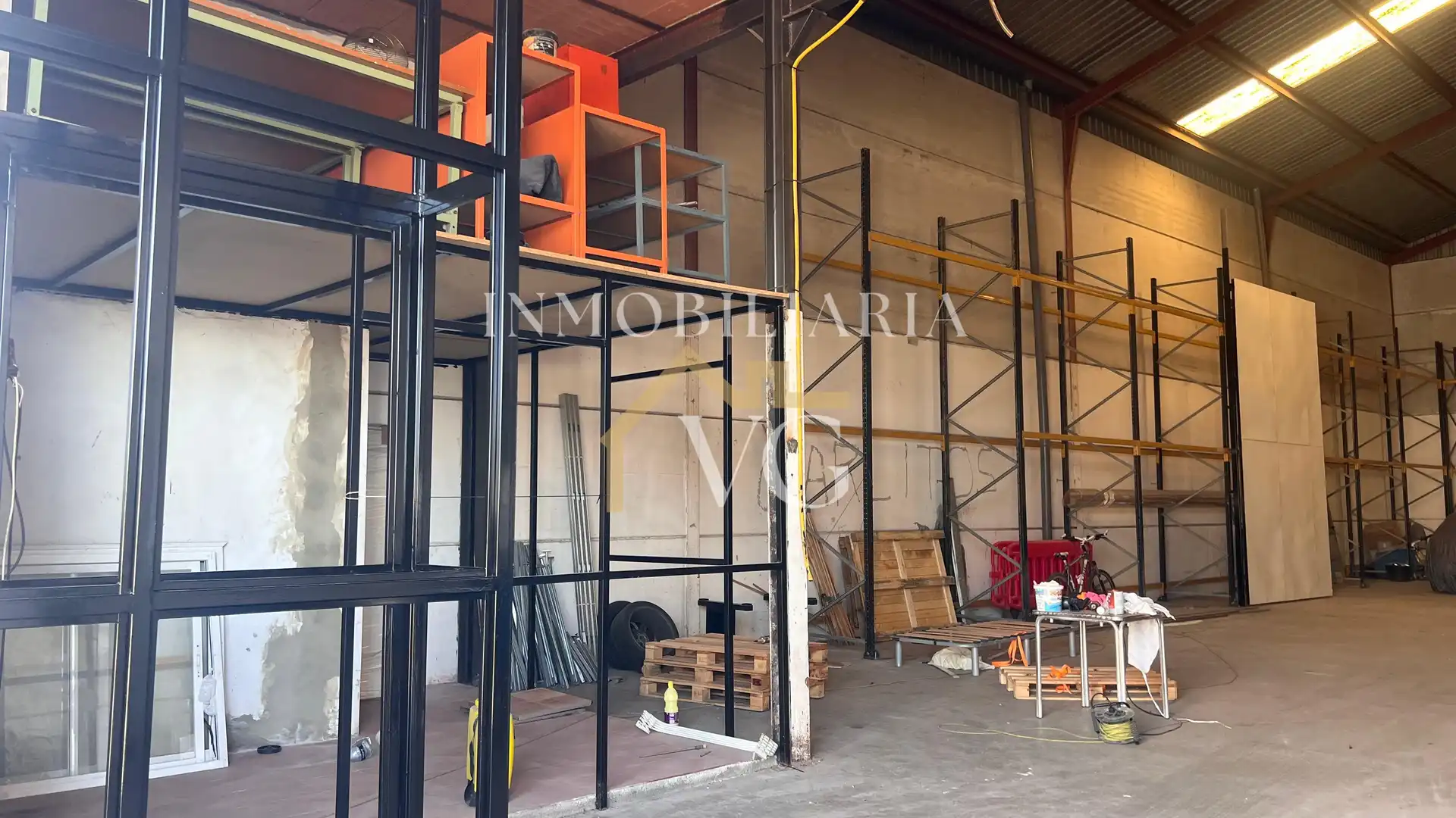 Fabrikhallen zur Miete in Guillena