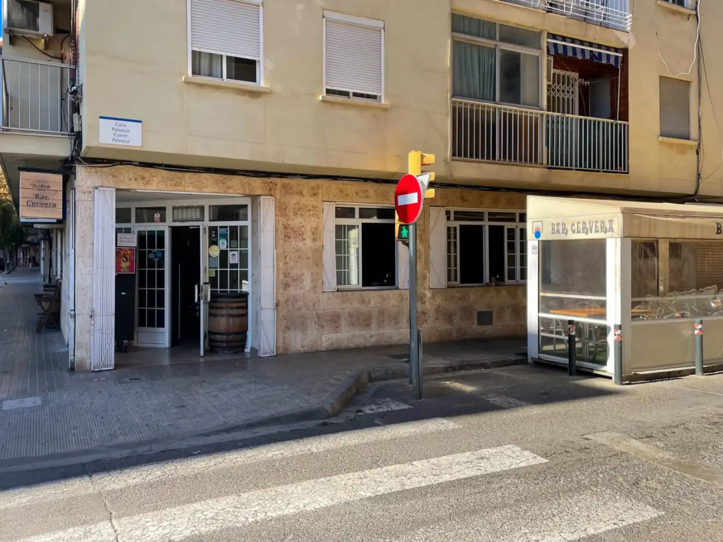 Vista exterior de Local en venda en Sagunto / Sagunt amb Aire condicionat i Moblat