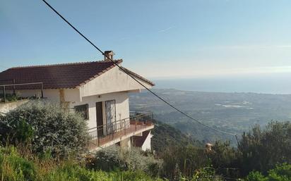 Vista exterior de Casa o xalet en venda en Pineda de Mar amb Traster