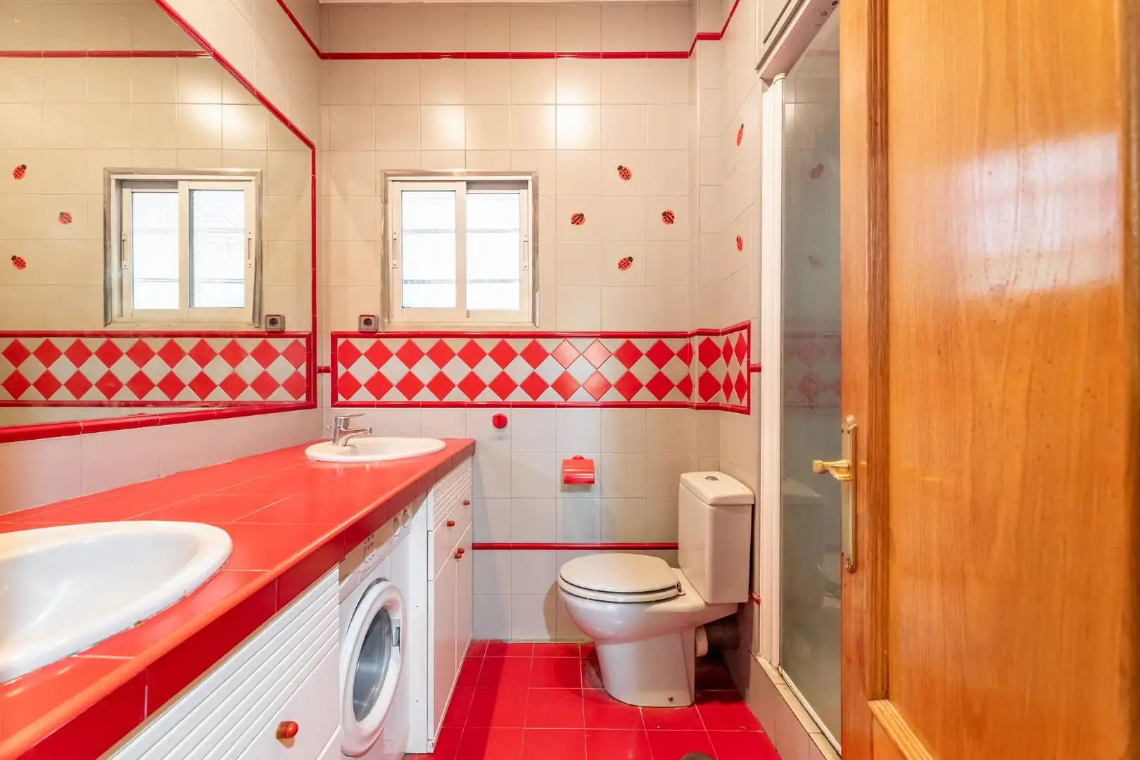 Baño de Piso en venta en Madrid con Calefacción, Parquet y Balcón