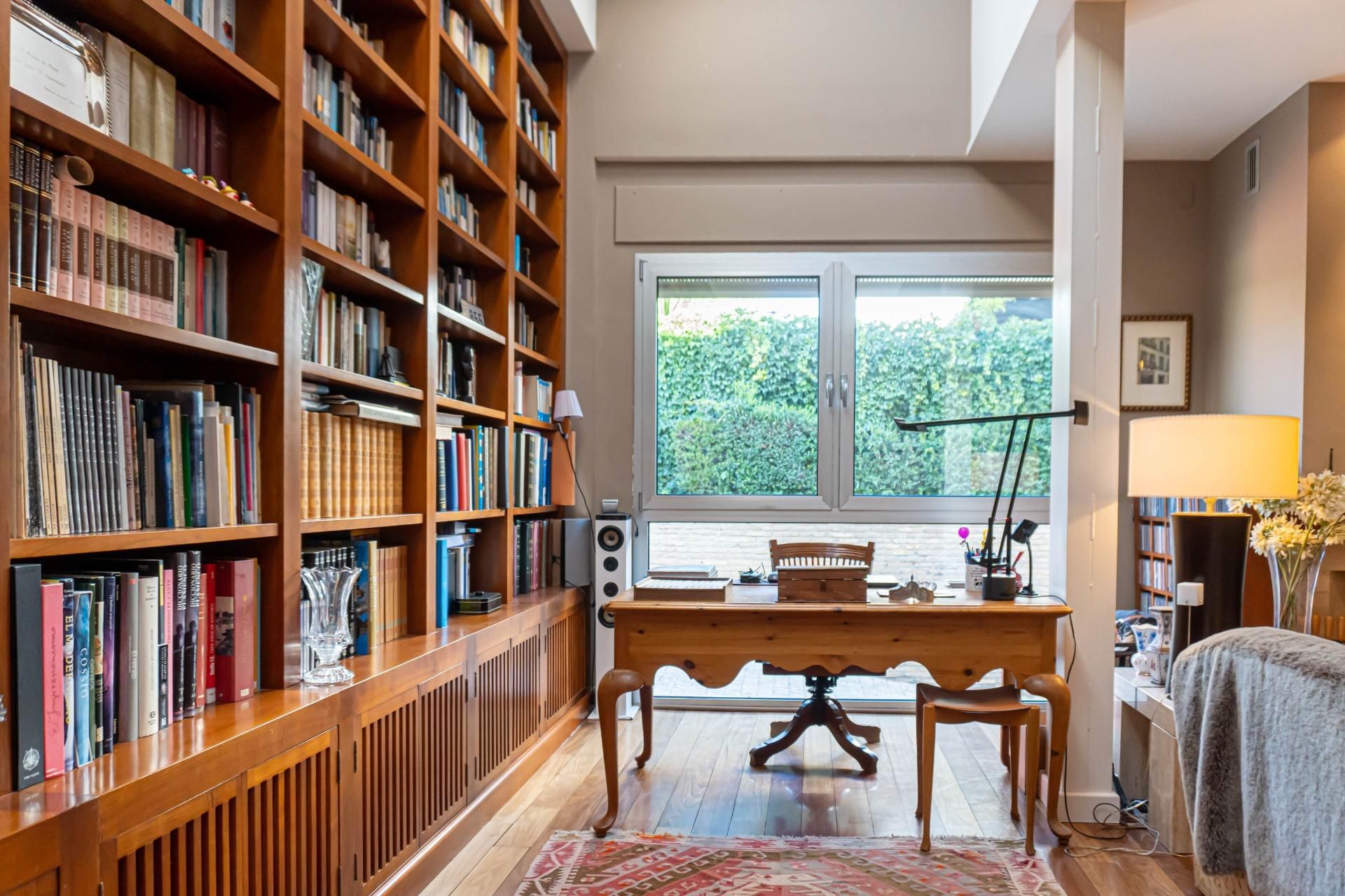 House or chalet for sale in Valencina de la Concepción  with Air Conditioner, Heating and Private garden