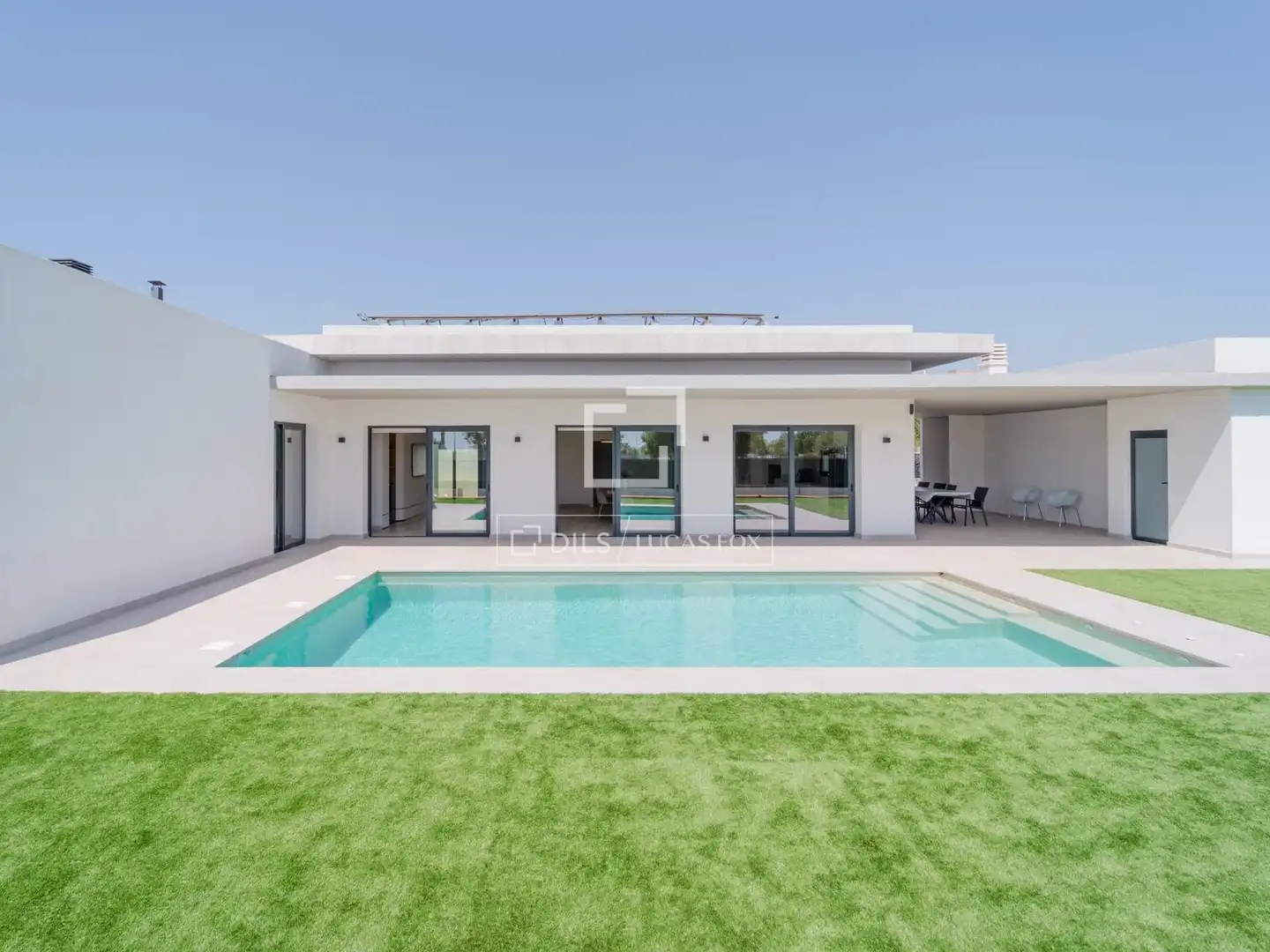Vista exterior de Casa o xalet en venda en Burriana / Borriana amb Aire condicionat, Jardí privat i Traster