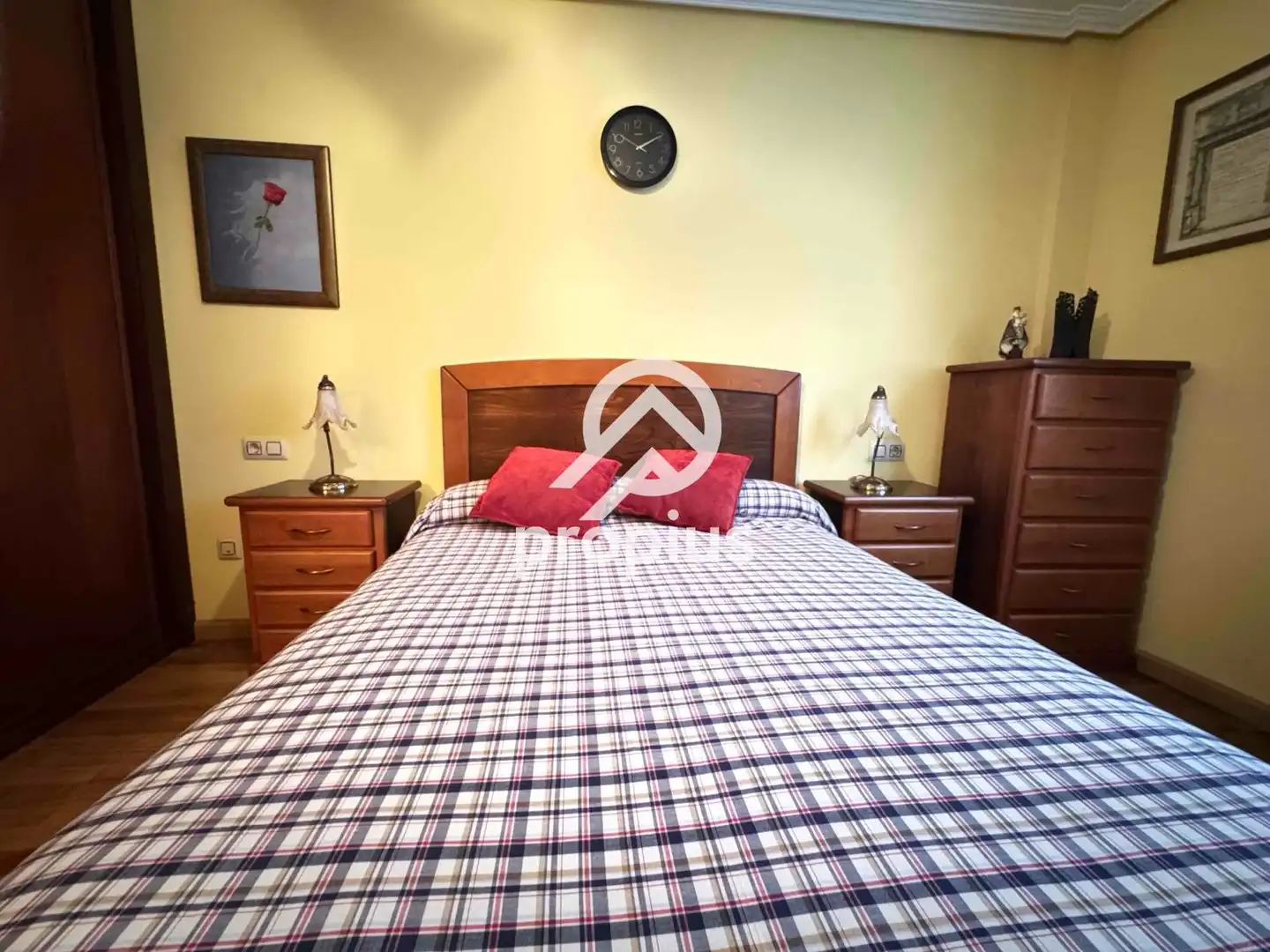 Habitación de Piso en venta en Llanes con Calefacción, Parquet y Trastero