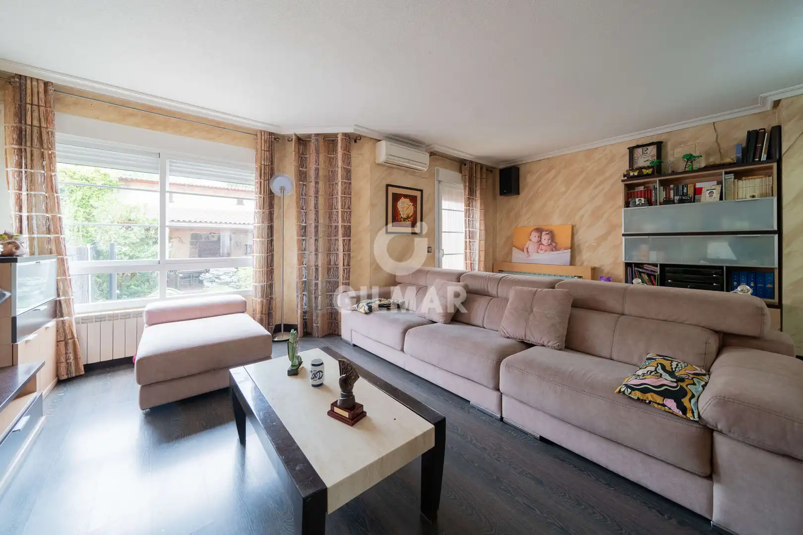 Sala de estar de Casa o chalet en venta en Algete con Calefacción, Jardín privado y Parquet