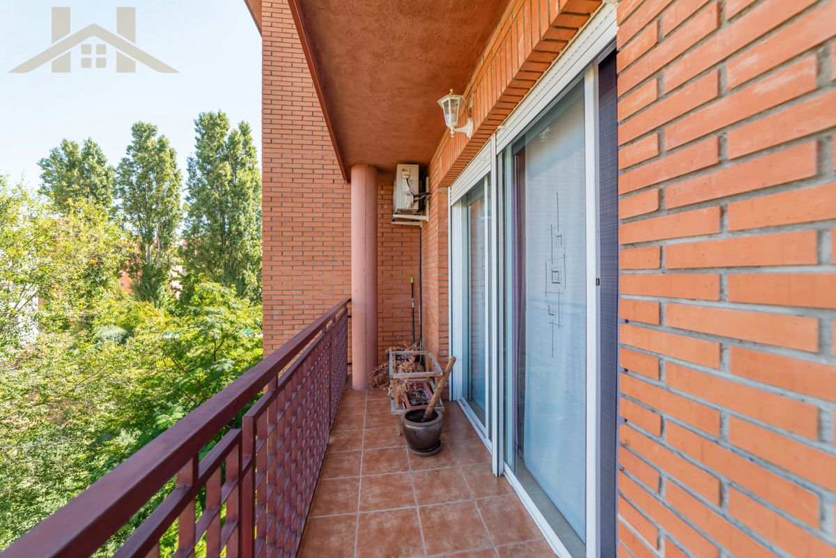 Balcony of Flat for sale in Móstoles  with Air Conditioner, Heating and Terrace
