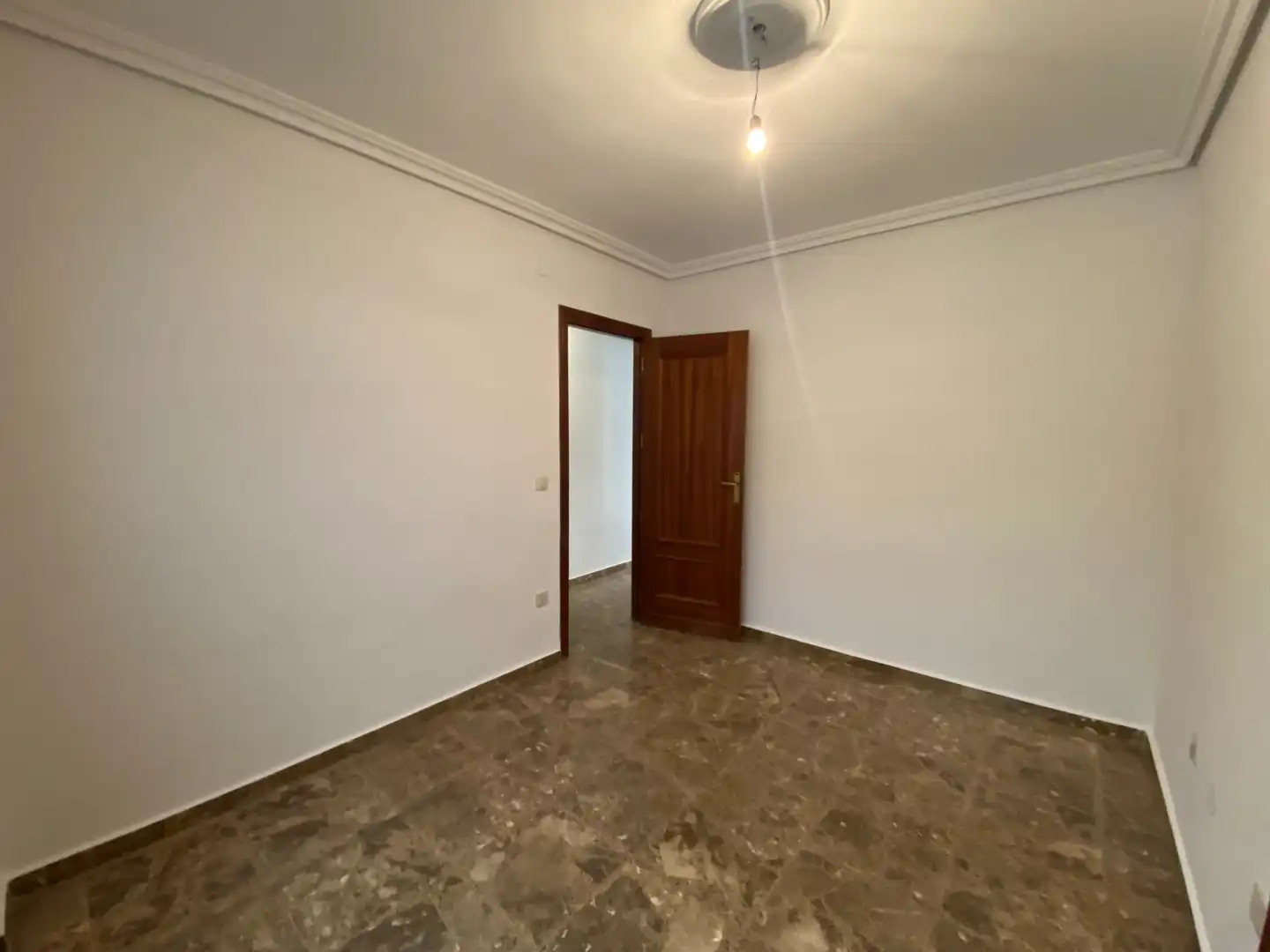 Piso en venta en Ciudad Real con Calefacción, Terraza y Balcón