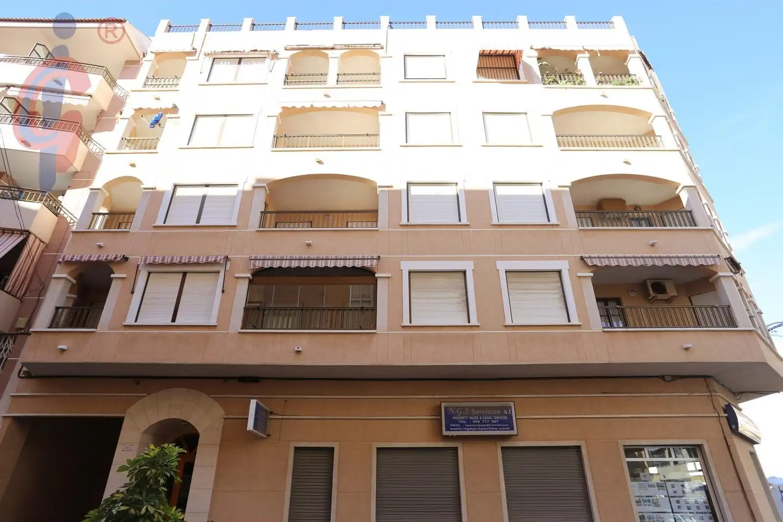 Vista exterior de Apartamento en venta en Guardamar del Segura con Aire acondicionado, Terraza y Amueblado