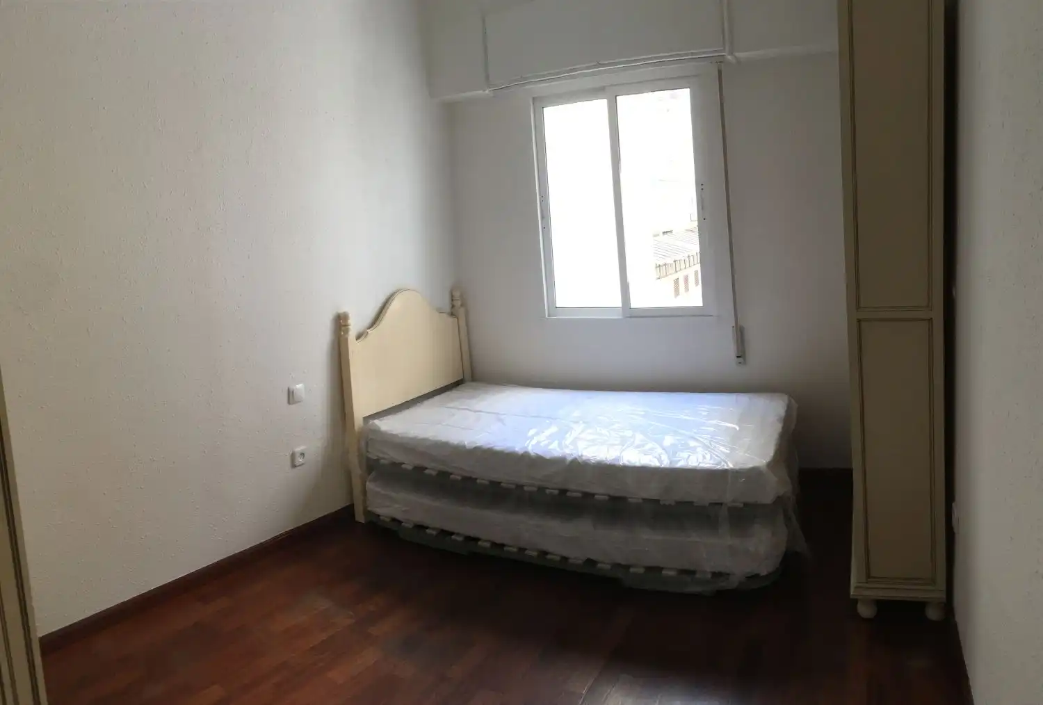 Habitación de Piso de alquiler en Sevilla con Aire acondicionado, Calefacción y Terraza