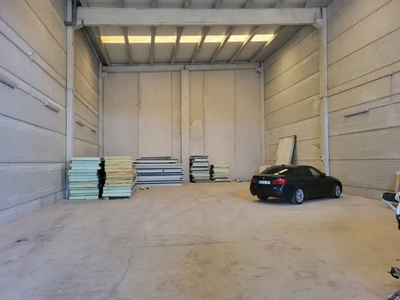 Industrial building for sale in Calle 18