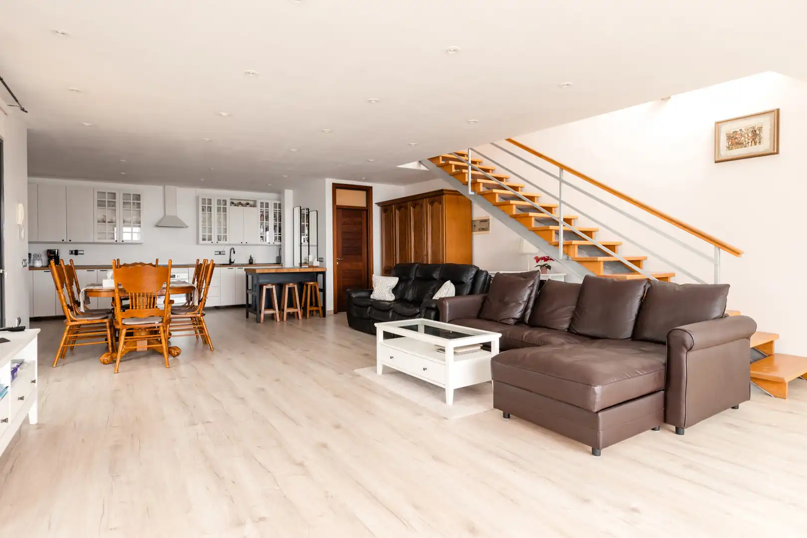Sala d'estar de Casa adosada en venda en Tacoronte amb Jardí privat, Terrassa i Moblat