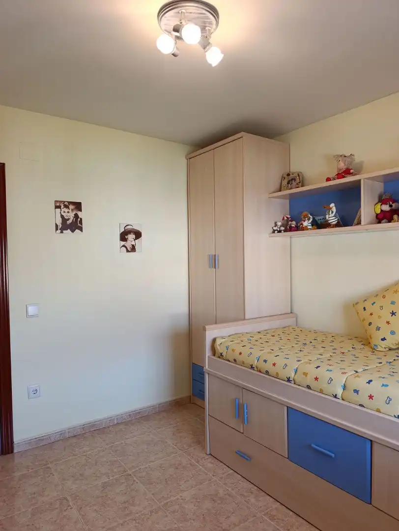 Habitación de Casa adosada en venta en Ciudad Real con Aire acondicionado, Calefacción y Terraza