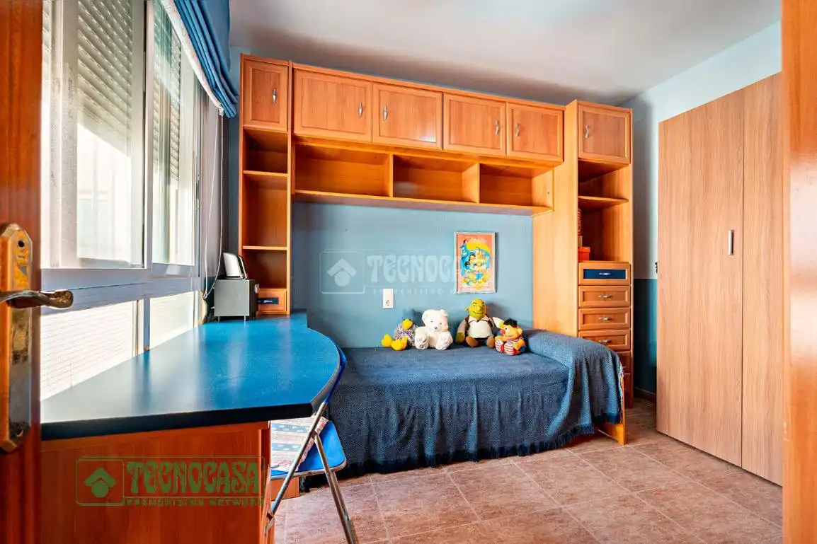Bedroom of Flat for sale in Roquetas de Mar  with Terrace and Furnished