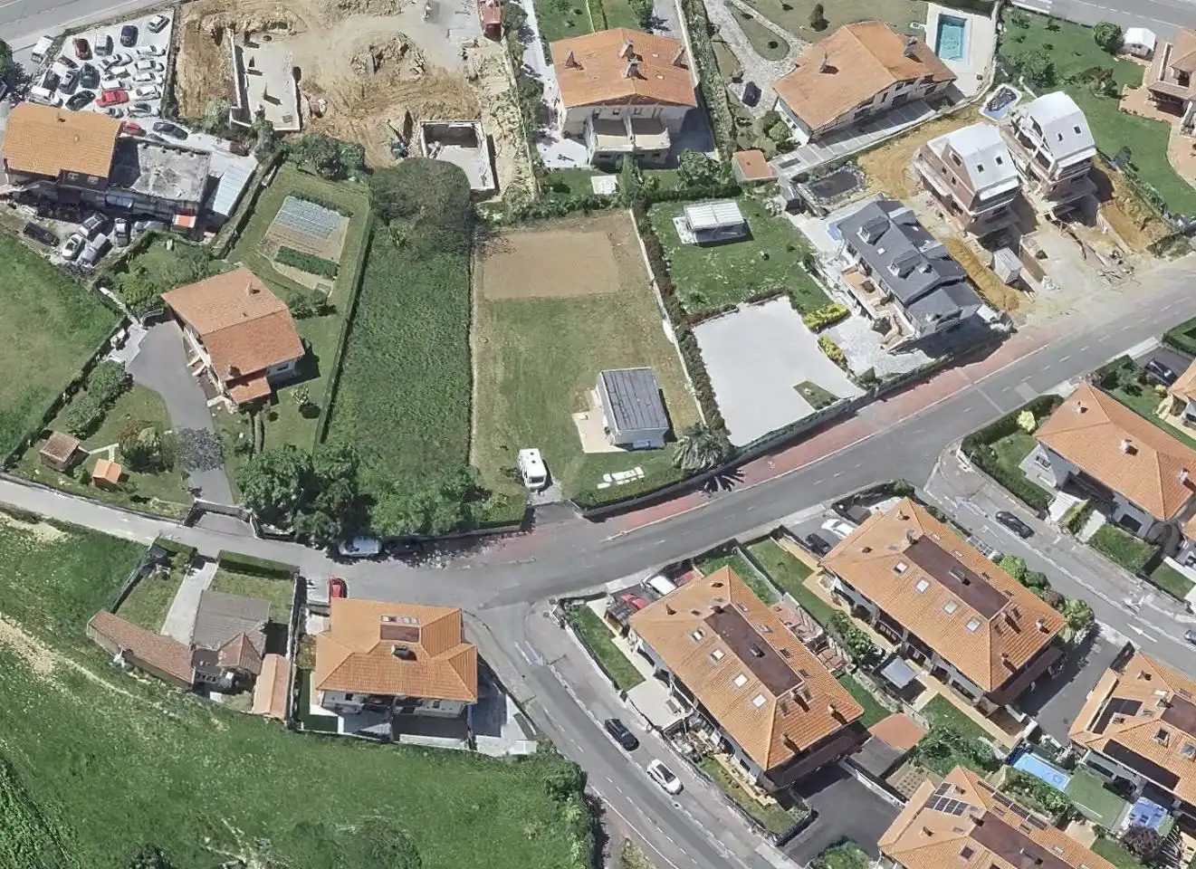 Residencial en venta en Barrio Sámano, 24, Sámano