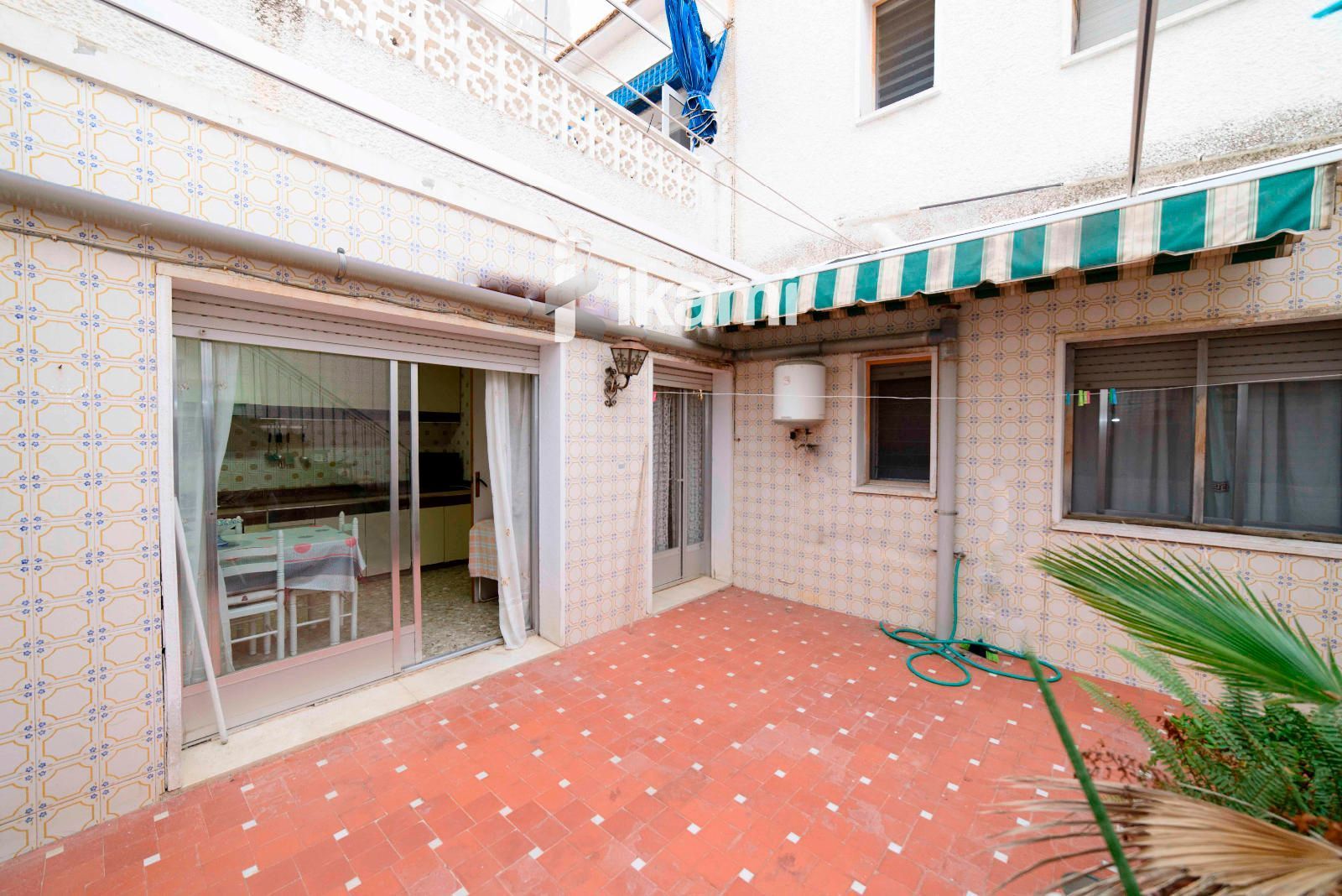 Jardí de Casa adosada en venda en San Pedro del Pinatar amb Aire condicionat, Calefacció i Terrassa