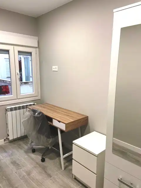 Habitación de Piso de alquiler en Zaragoza con Calefacción, Amueblado y Horno