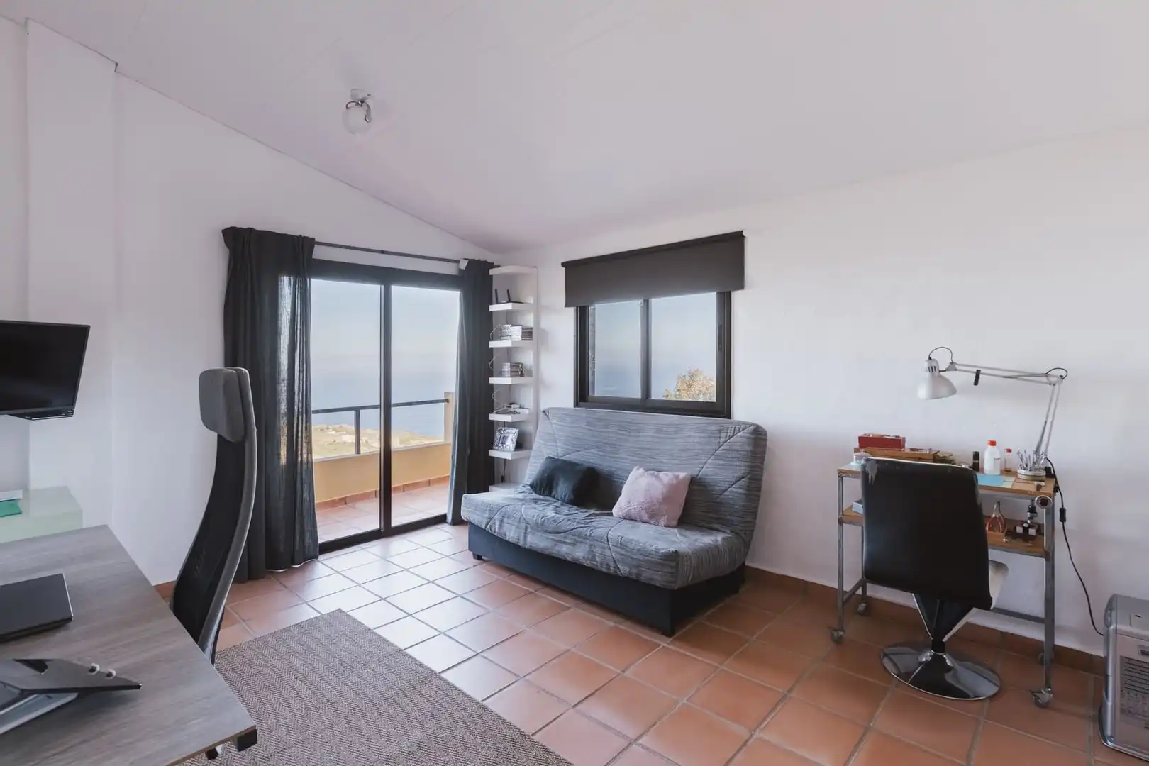 Dormitori de Casa o xalet en venda en San Juan de la Rambla amb Jardí privat, Parquet i Terrassa