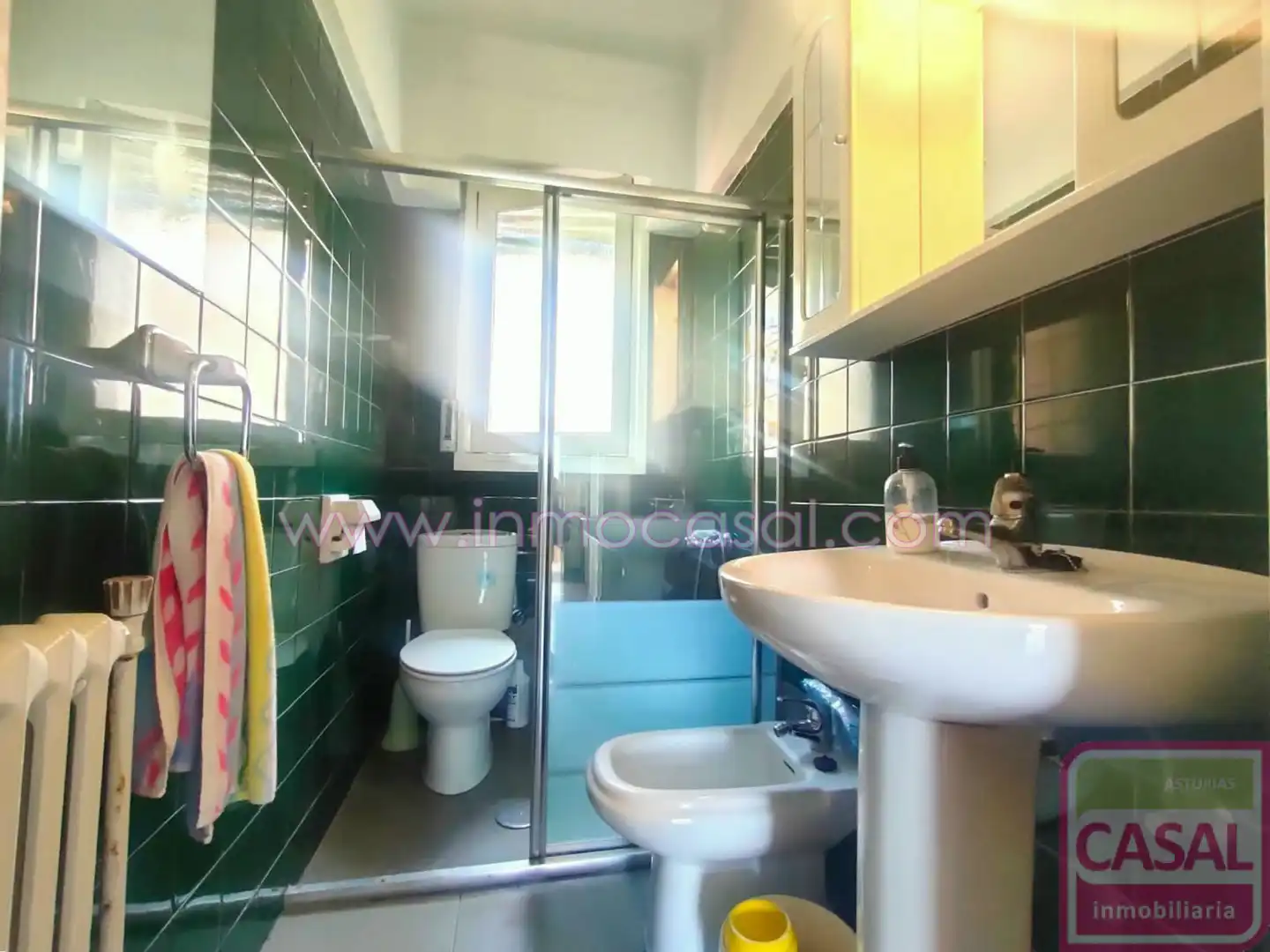 Baño de Casa o chalet en venta en Castrillón con Calefacción, Terraza y Trastero