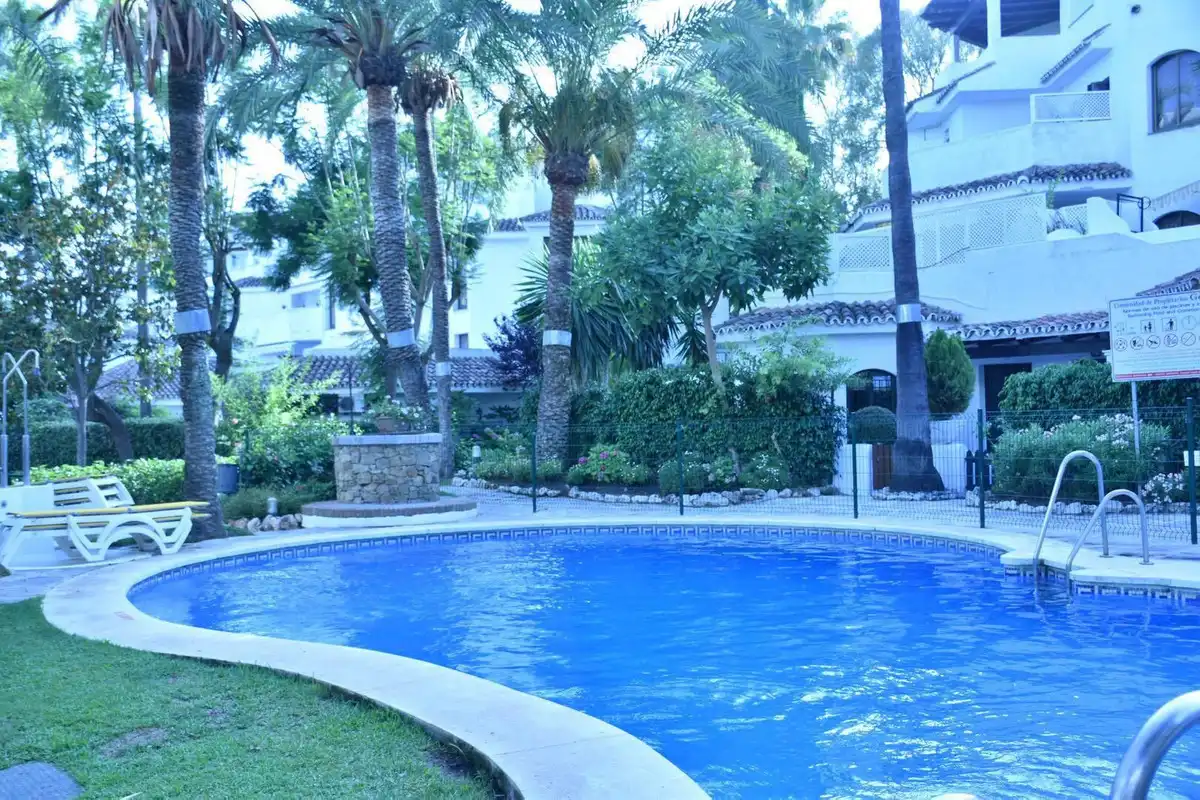 Home with pool for sale in Elviria - Cabopino, imagen 14