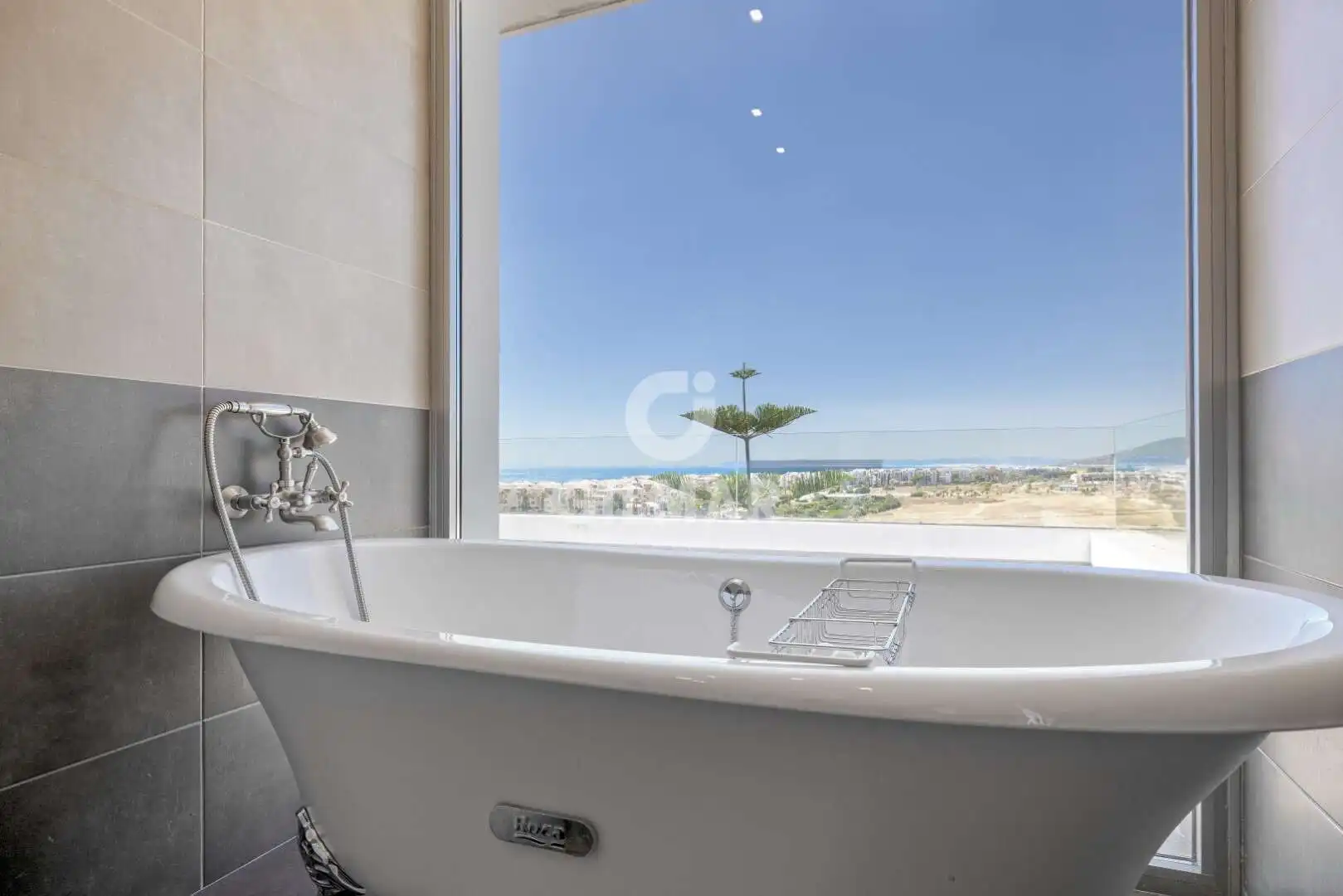 Baño de Casa o chalet en venta en Zahara de los Atunes con Calefacción, Jardín privado y Piscina
