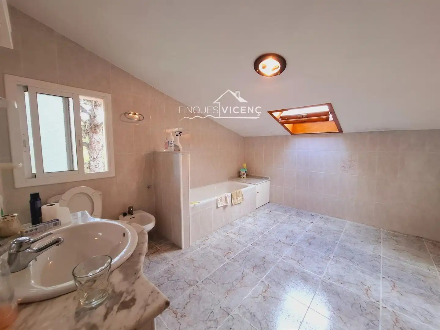 Houses for sale in VIOLETA, Valldemar - Montmar