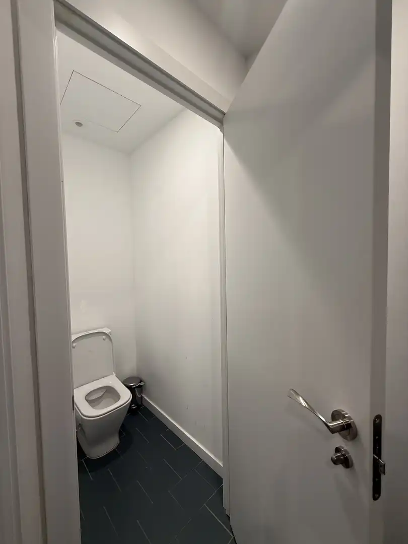 Bathroom of Commercial properties for sale in Barcelona