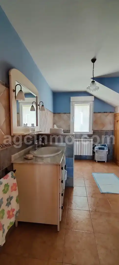 Bathroom of Houses for sale in Portillo  with Heating, Private garden and Terrace