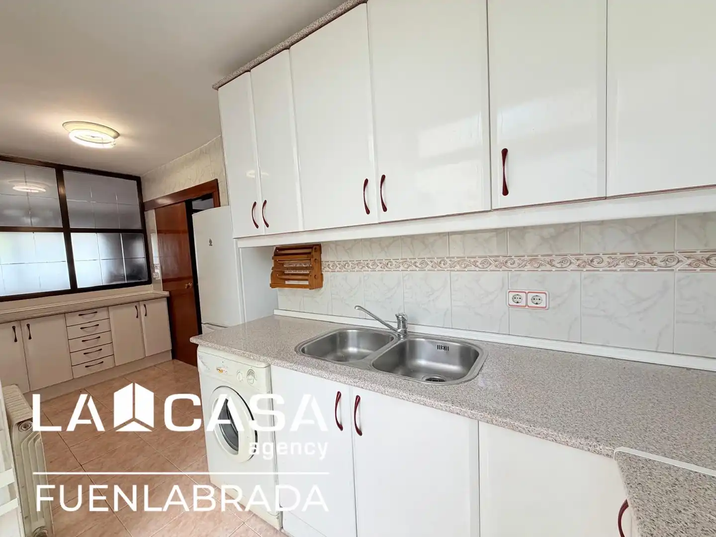 Cuina de Pis en venda en Madrid amb Calefacció, Terrassa i Traster