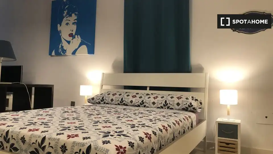 Room in Villaverde Alto