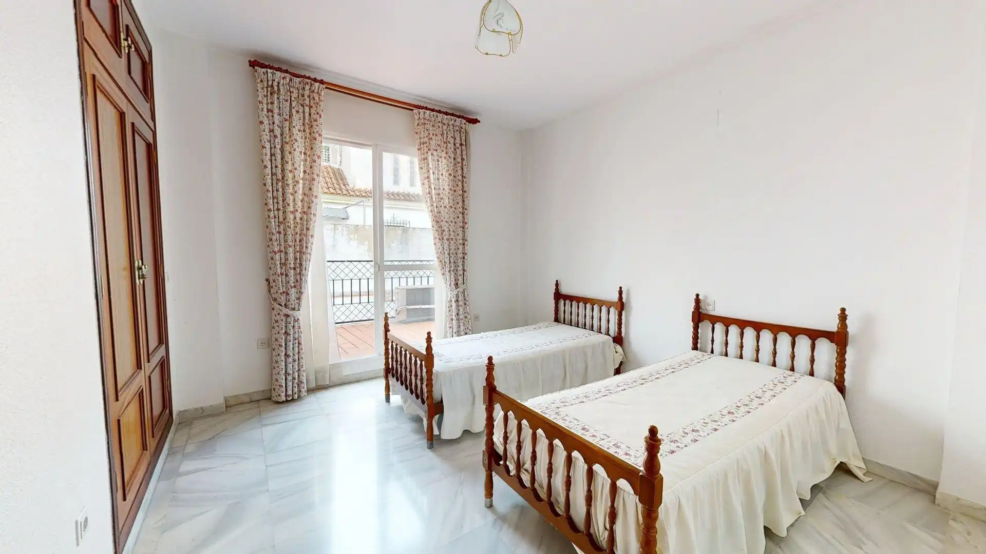 Bedroom of Detached homes for sale in Córdoba  with Air Conditioner, Heating and Terrace