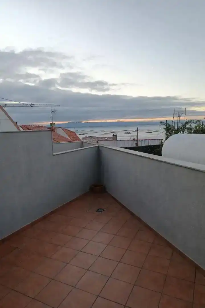 Terraza de Piso en venta en Ribeira con Parquet, Amueblado y Horno
