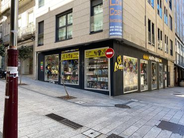 Local comercial en venta en PERU 4
