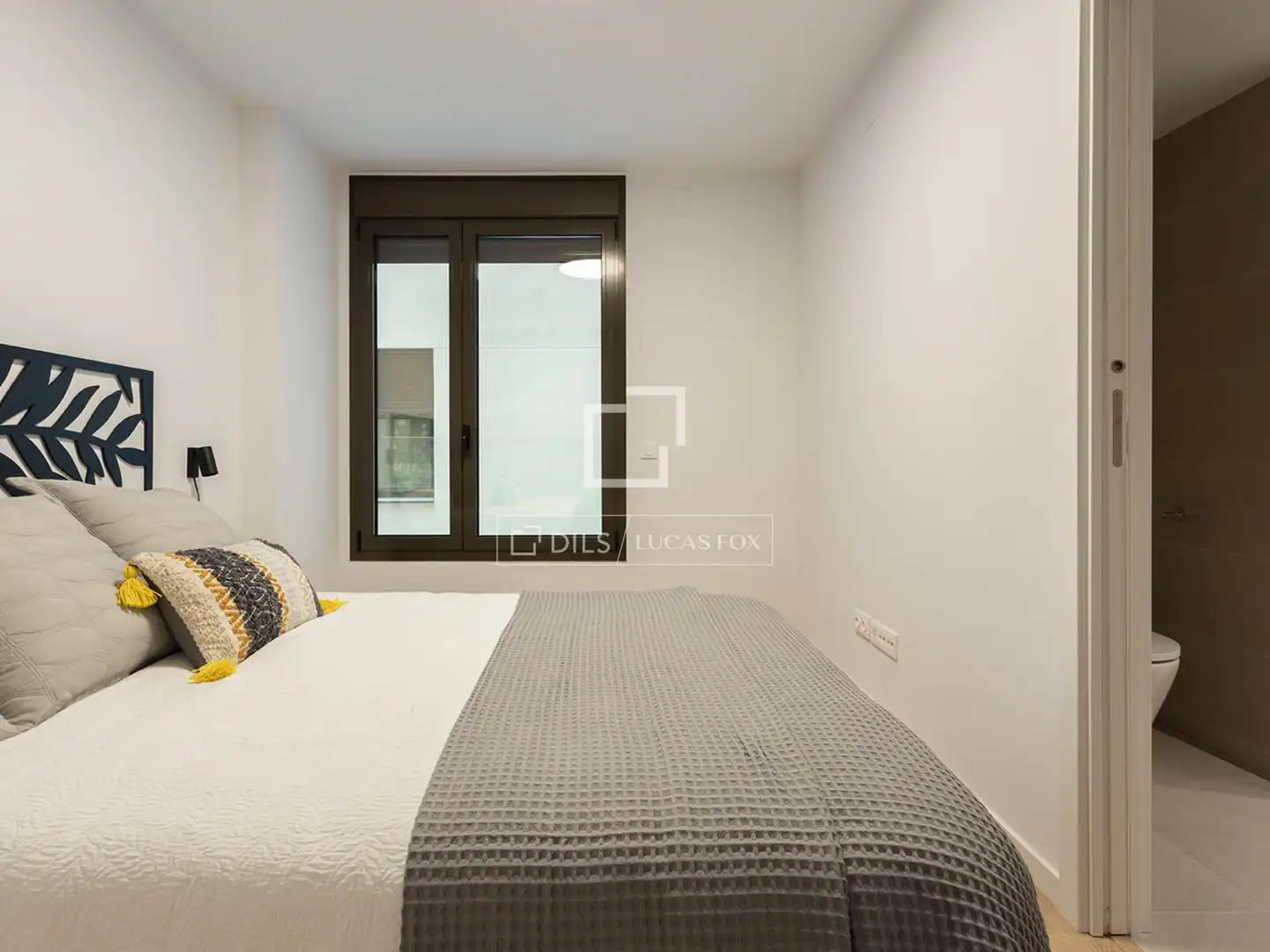 Bedroom of Flat for sale in Barcelona  with Air Conditioner, Heating and Terrace