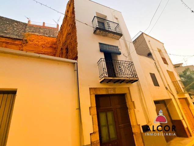 Casa adosada en Venta en Cervera del Maestre