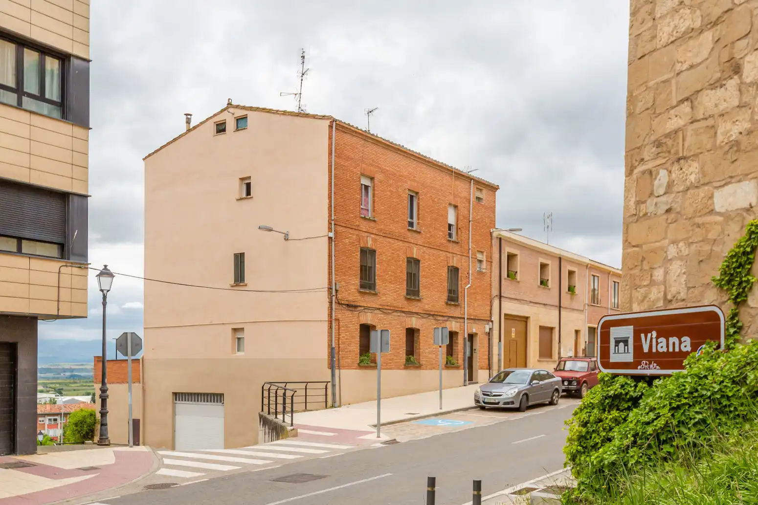 Vista exterior de Piso en venta en Viana con Calefacción y Trastero