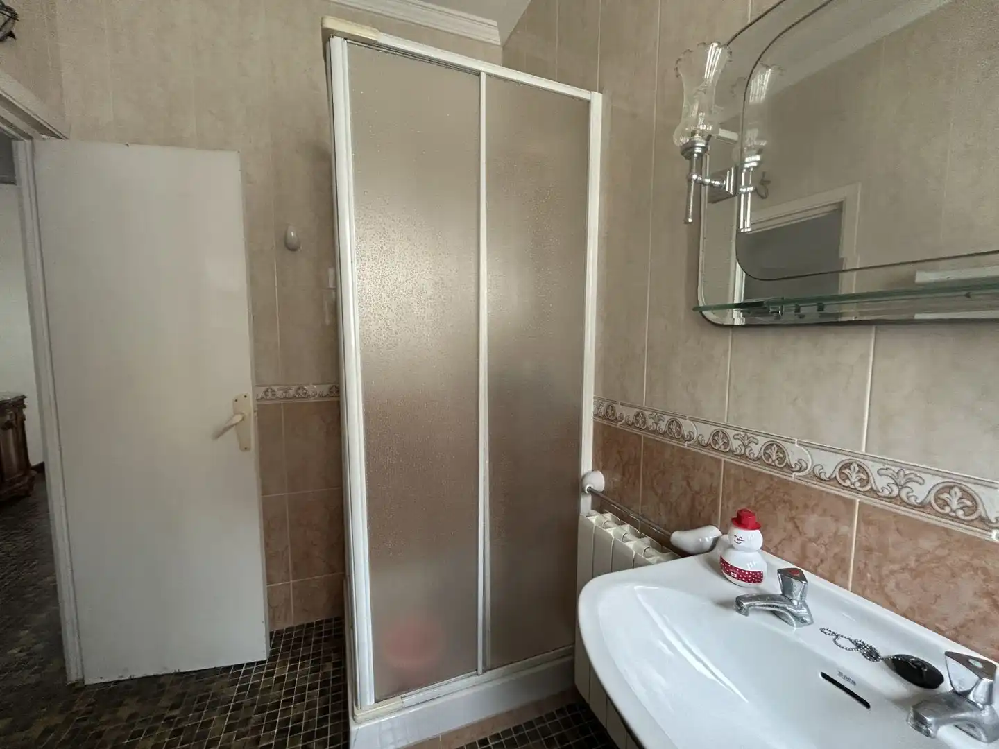 Baño de Casa o chalet en venta en Laredo con Calefacción, Terraza y Trastero