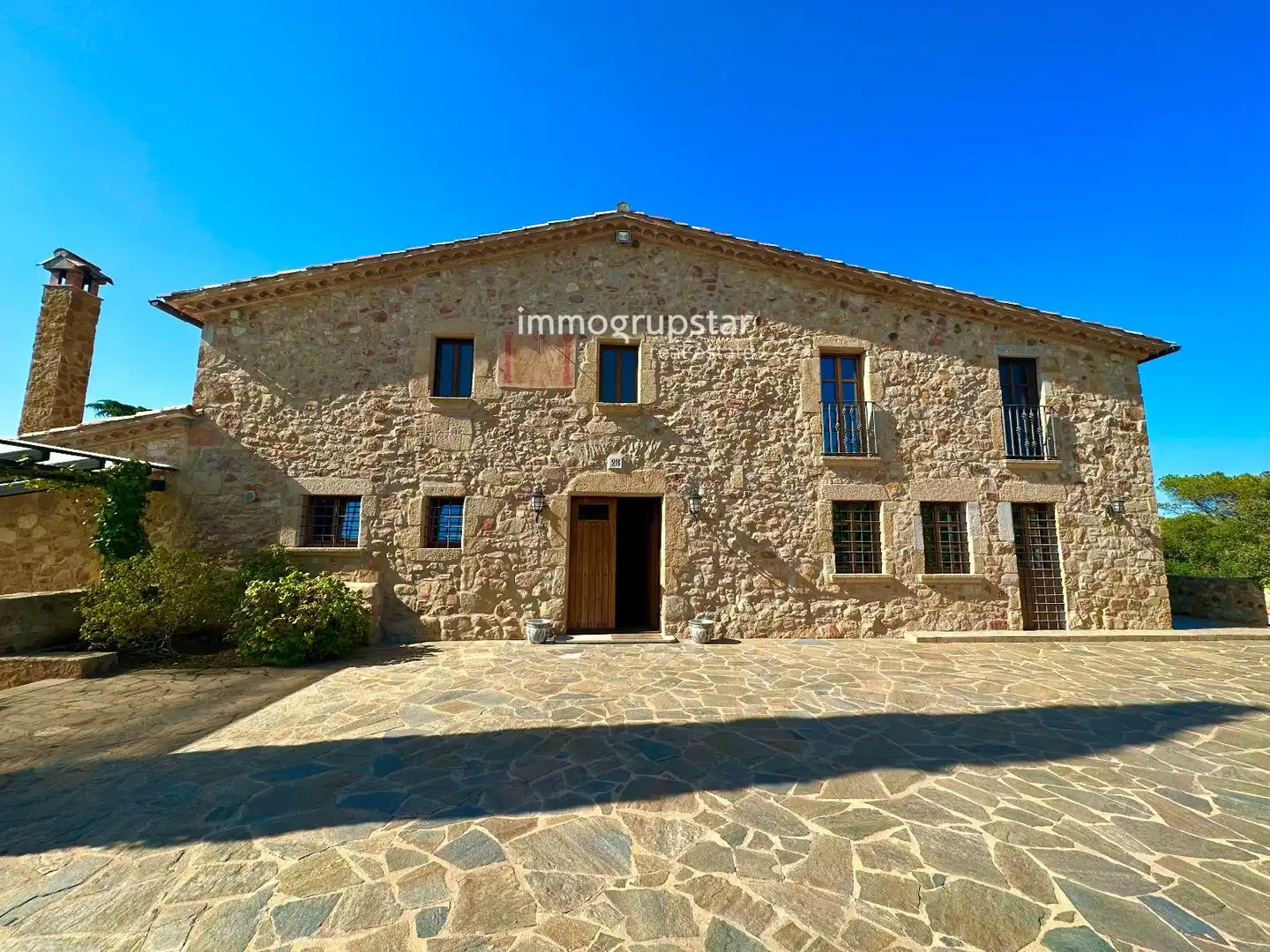 Vista exterior de Finca rústica en venta en Santa Cristina d'Aro con Terraza, Trastero y Piscina