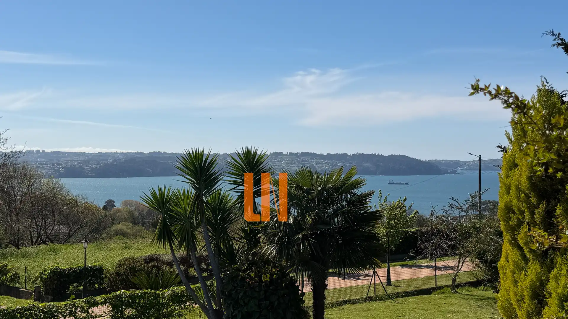 Garden of Houses for sale in Miño  with Heating, Private garden and Parquet flooring