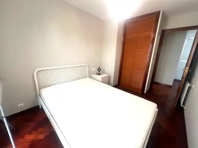Schlafzimmer von Wohnung zur Miete in A Coruña Capital  mit Heizung, Parkett und Terrasse