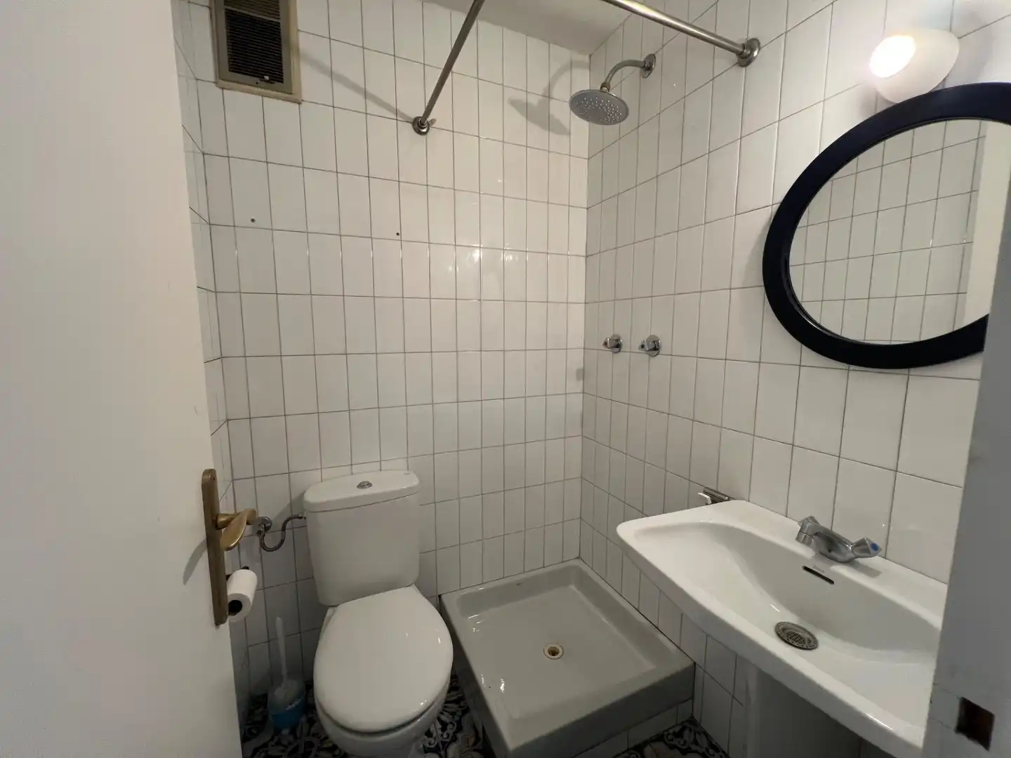 Bathroom of Flat for sale in  Pamplona / Iruña  with Heating, Furnished and Balcony