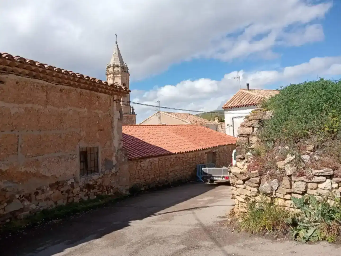 Exterior view of Country homes for sale in Aliaga, Teruel